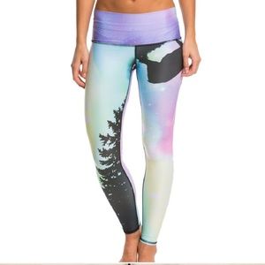 Teeki northern lights hot pants